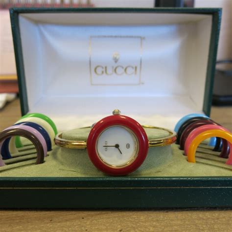 orologio gucci con cerchietti colorati